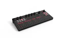 Neuheit IK Multimedia UNO Synth Pro Desktop Black Edition