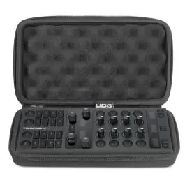 Sonderaktion UDG Creator NI Traktor X1 MK3 Hardcase Black
