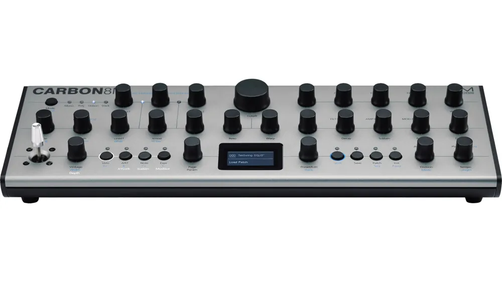 Letzte Chance Modal CARBON8M Synthesiser Desktop digital