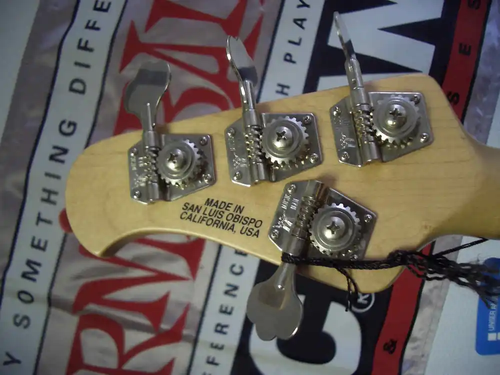 Music Man StingRay IV 2-EQ RW VS Billig