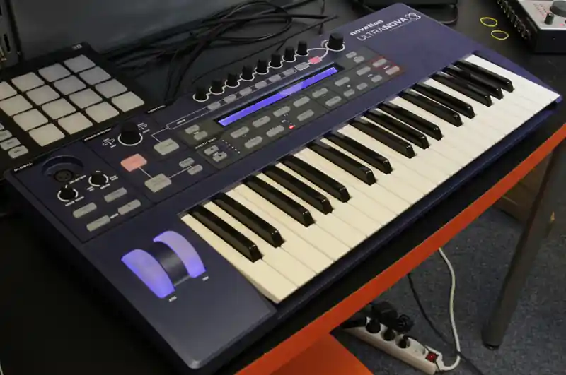 Novation UltraNova Neu Im Sortiment