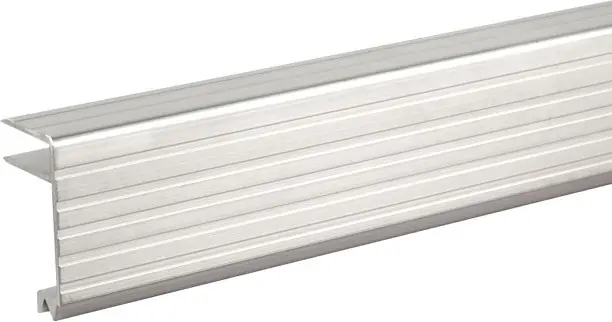 Sonderaktion Adam Hall Hardware 6146 Aluminium-Deckelrahmen für 7 mm Material