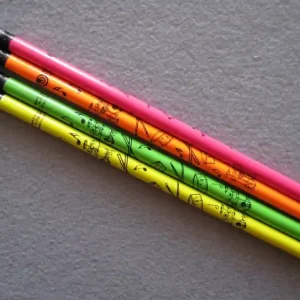 Super-Preis Bleistift Schlagzeug Snair mit Radiergummi schwarz