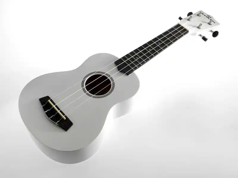 koki'o Linde Sopran Ukulele Cream U-LLI-WH Sichere Zahlung