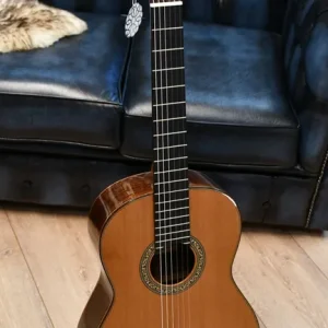 RUBEN 850 CD Klassikgitarre vollmassiv Must-Have