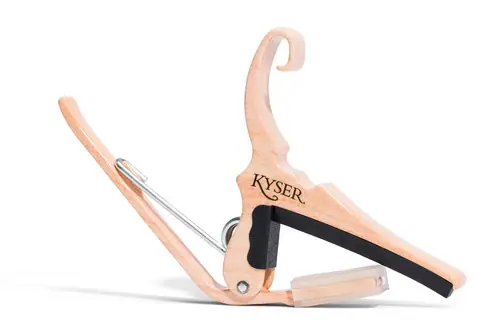 KYSER Kapodaster Quick-Change Capo Akustikgitarre, ahornfarbig Schnäppchen