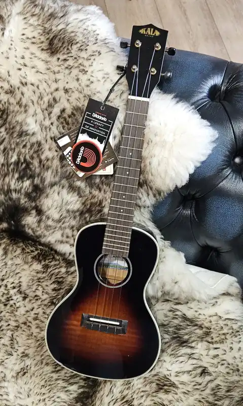 Sofort Bestellen KALA KA-FMTB-C Gloss Flame Maple Tobacco Burst Konzert Ukulele